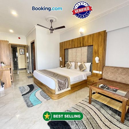 Hotel A One ! Puri, Breakfast Included- Swimming-Pool, Near Sea-Beach-And-Temple, Fully-Air-Conditioned-Hotel With-Lift-And-Parking-Facility - 1 المظهر الخارجي الصورة
