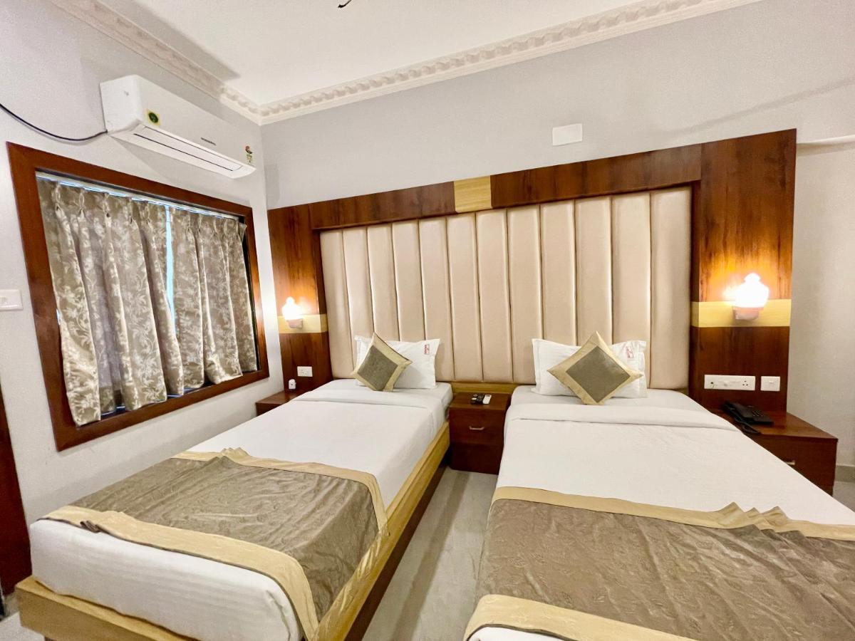 Hotel A One ! Puri, Breakfast Included- Swimming-Pool, Near Sea-Beach-And-Temple, Fully-Air-Conditioned-Hotel With-Lift-And-Parking-Facility - 1 المظهر الخارجي الصورة