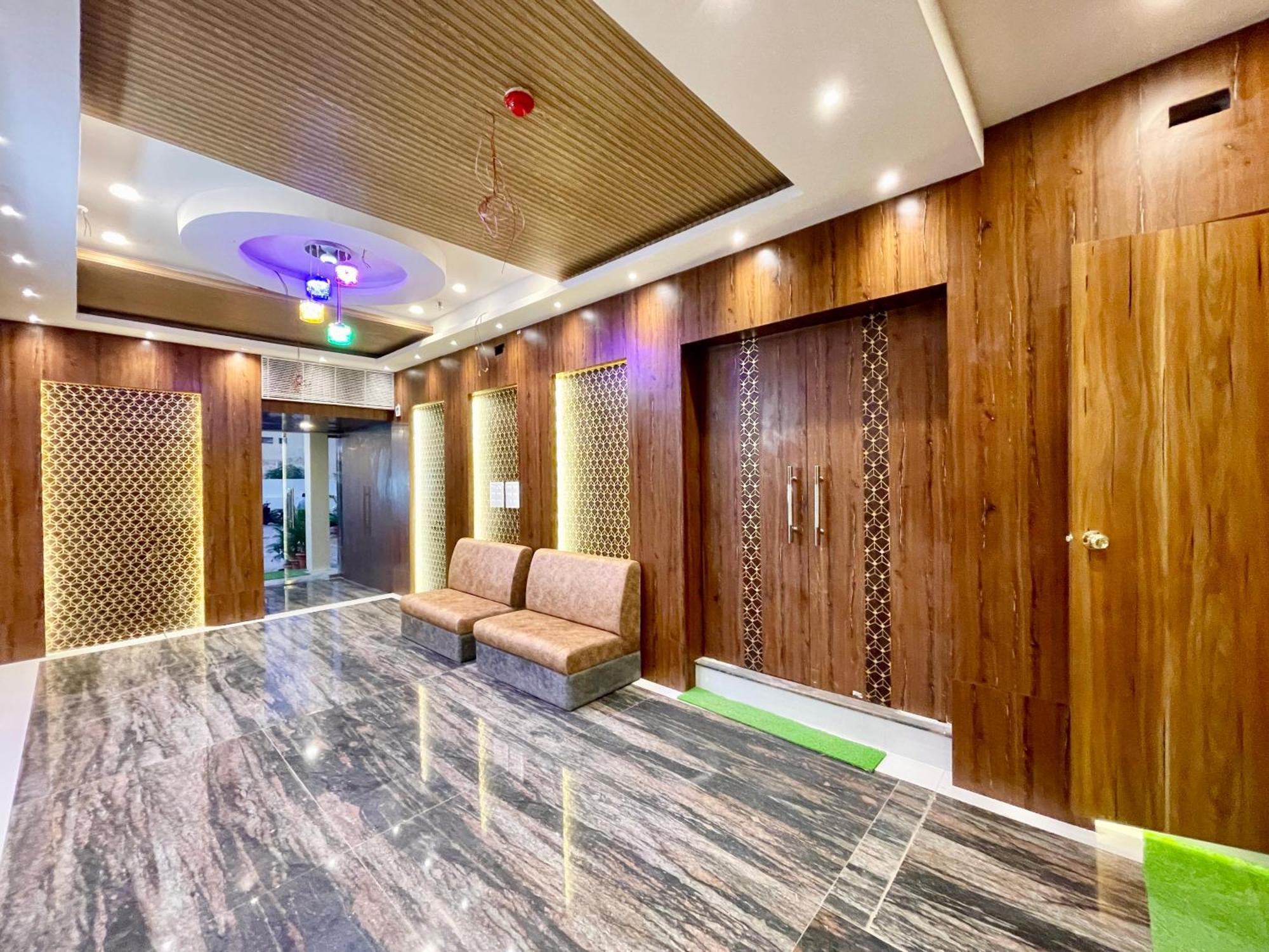 Hotel A One ! Puri, Breakfast Included- Swimming-Pool, Near Sea-Beach-And-Temple, Fully-Air-Conditioned-Hotel With-Lift-And-Parking-Facility - 1 المظهر الخارجي الصورة