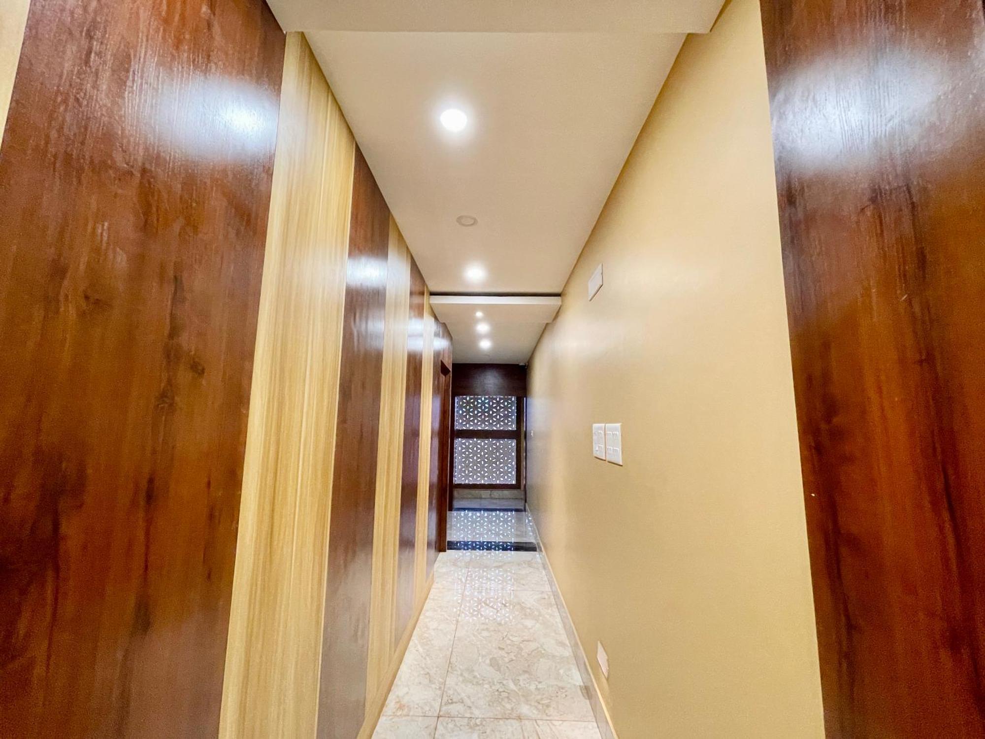 Hotel A One ! Puri, Breakfast Included- Swimming-Pool, Near Sea-Beach-And-Temple, Fully-Air-Conditioned-Hotel With-Lift-And-Parking-Facility - 1 المظهر الخارجي الصورة