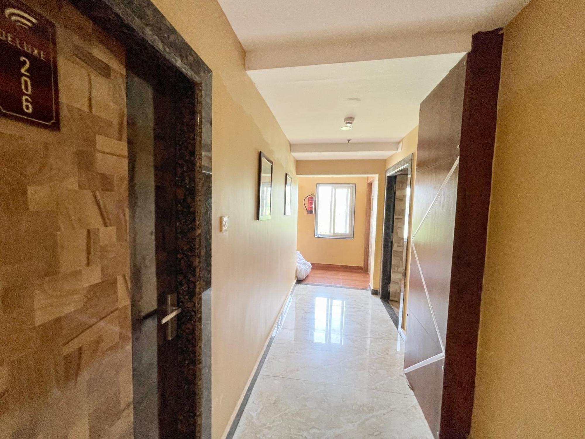 Hotel A One ! Puri, Breakfast Included- Swimming-Pool, Near Sea-Beach-And-Temple, Fully-Air-Conditioned-Hotel With-Lift-And-Parking-Facility - 1 المظهر الخارجي الصورة